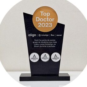 Top-doctor-invisalign-platinum-elite-2023-1